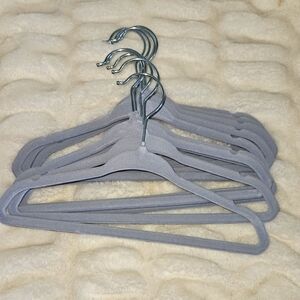 NWT 100 piece Set of Gray Velvet Child Size Hangers